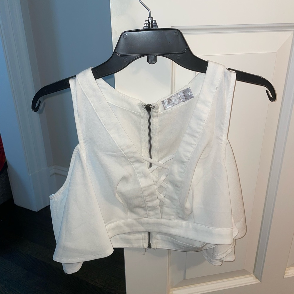 White cut out crop top, Size M, LF / Rumors